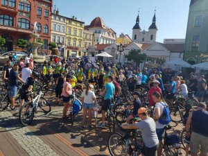 grupa uczestników rajdu