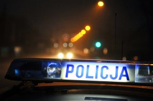 Oświetlenie -napis policja na radiowozie